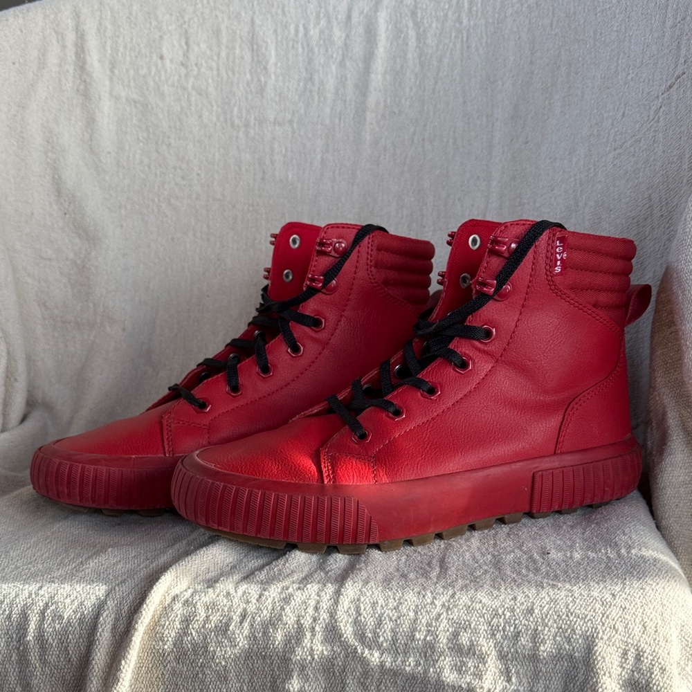 Levi’s Women's Olivia High-top Platform Sneaker Sz 6
